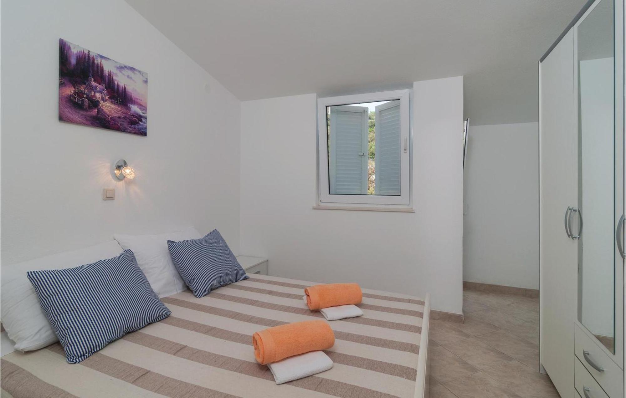 Stunning Apartment In Sevid With Kitchen Eksteriør bilde