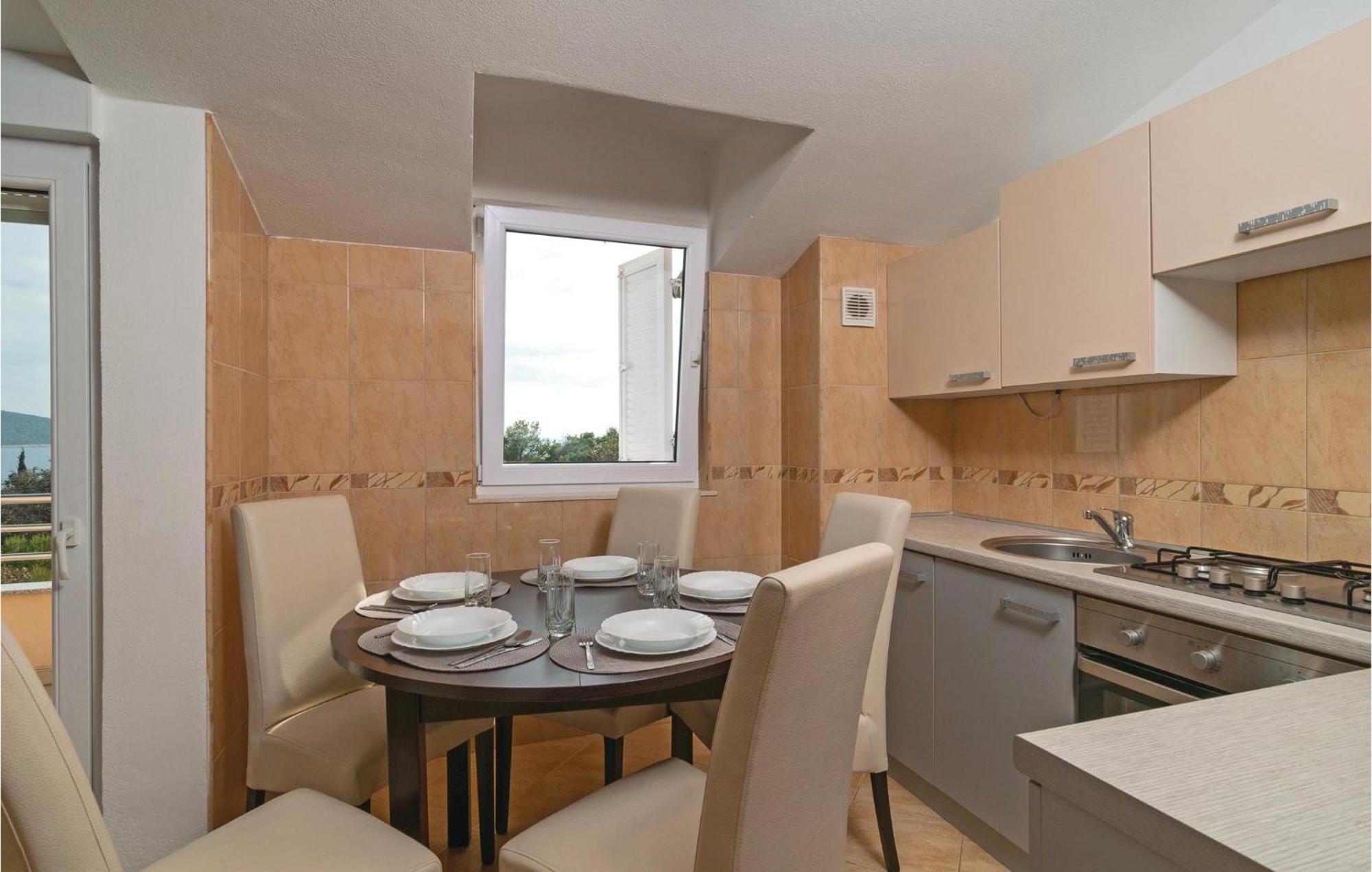 Stunning Apartment In Sevid With Kitchen Eksteriør bilde
