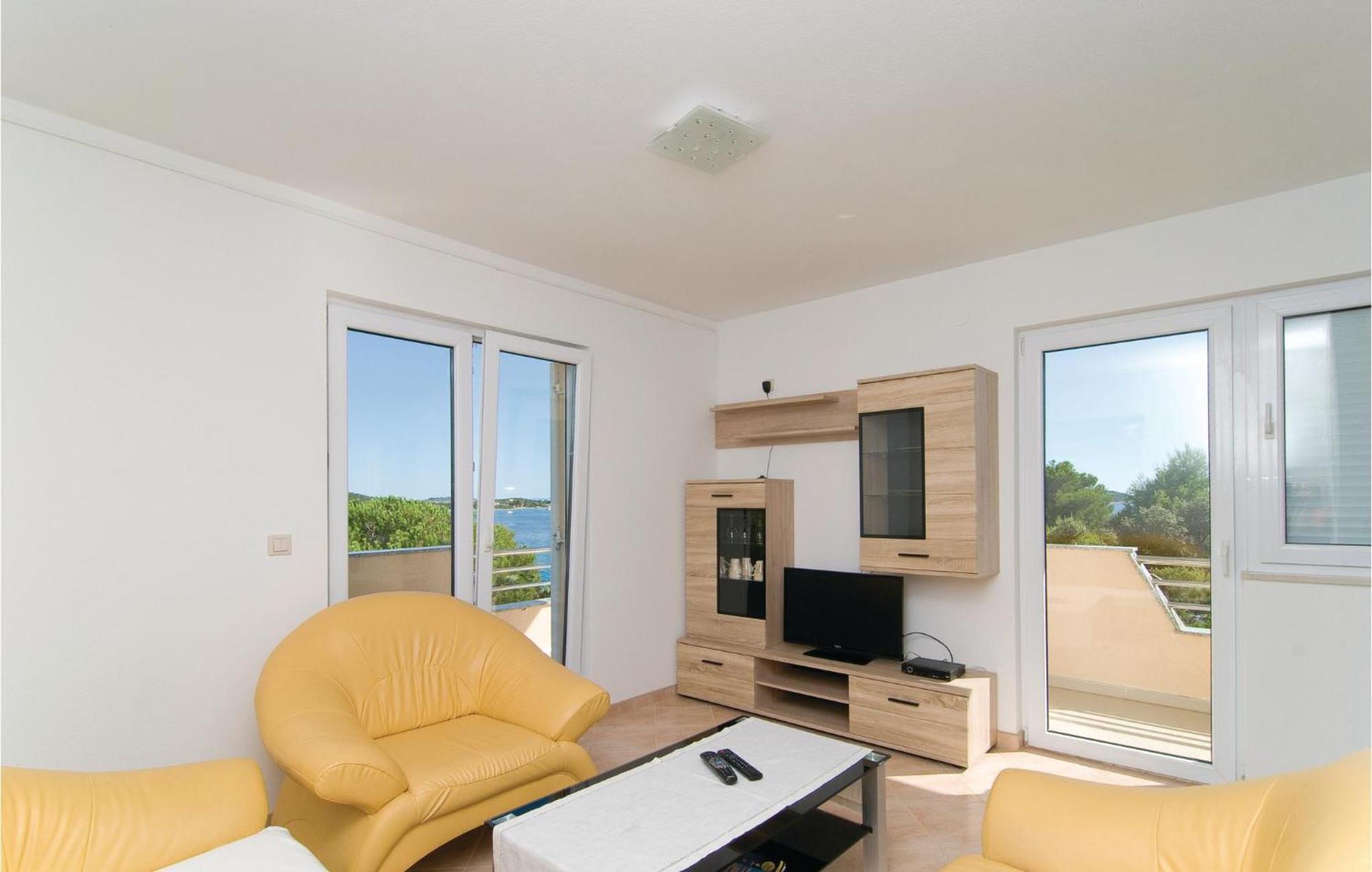 Stunning Apartment In Sevid With Kitchen Eksteriør bilde